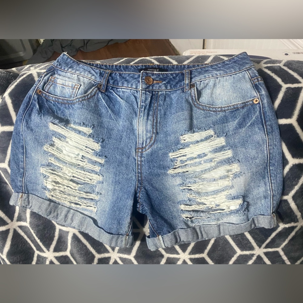 Ladies Forever 21 Jean Shorts Size 27 Super‎ Cute